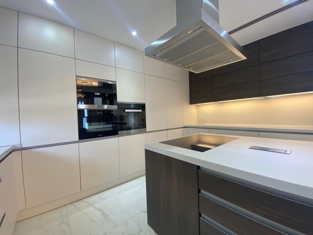 Penthouse with 6 bedrooms, 270.00m² in neapolis, Cyprus [ID: 0602-247885]