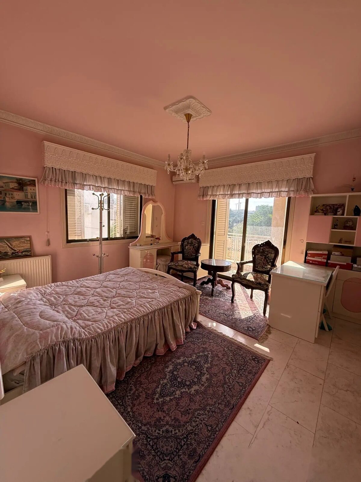 houses with 5 bedrooms in petrou-kai-pavlou, Cyprus [ID: 0602-247965]