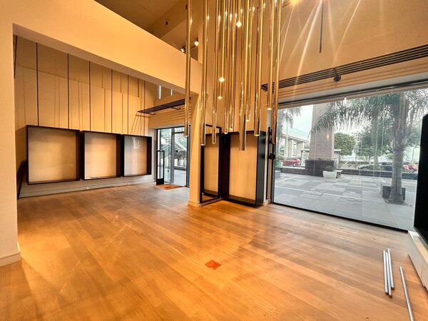 rentable-property in neapolis, Cyprus, 2016.00m² - image 8