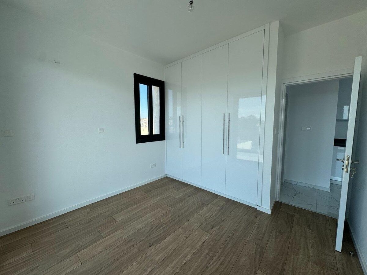 Apartament z 2 sypialniami, 77.00m² w universal, Cypr [ID: 0602-248431]