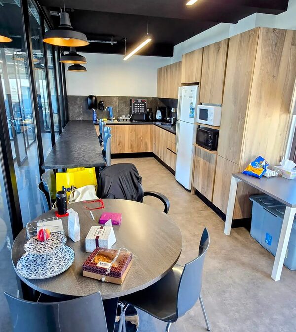 Commercial property in neapolis, Cyprus, 400.00m² - image 7
