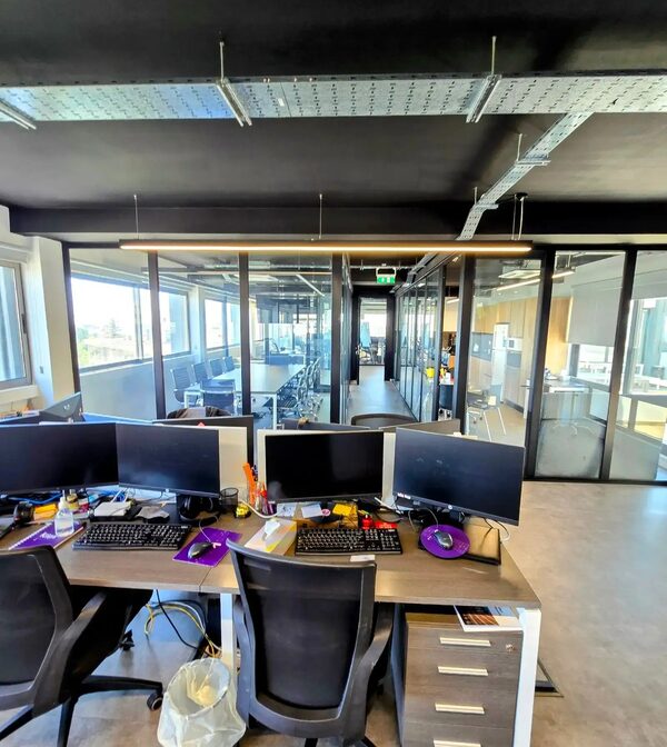 Commercial property in neapolis, Cyprus, 400.00m² - image 12