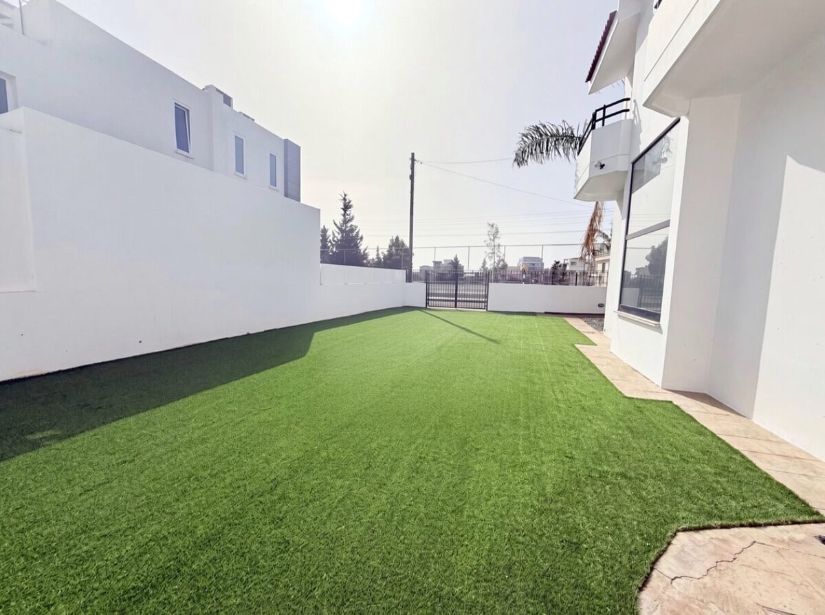houses z 5 sypialniami, 360.00m² w polemidia-kato, Cypr [ID: 0602-248524]