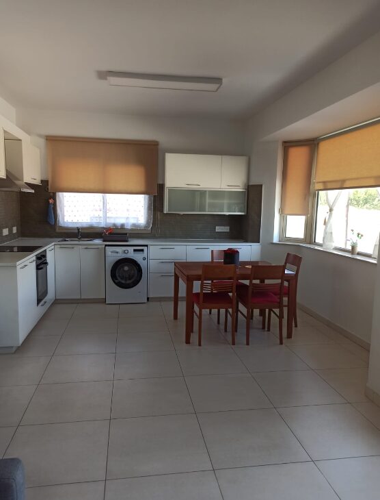 Квартира с 2 спальнями, 74.00м² в germasogeia, Кипр [ID: 0602-248564]