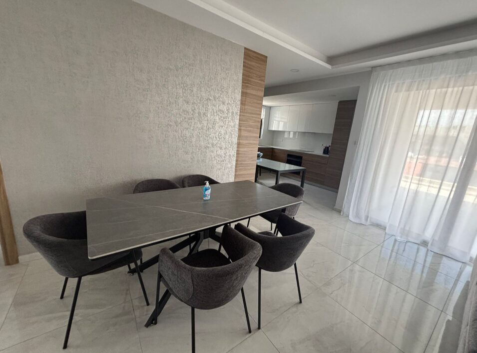 Penthouse z 4 sypialniami, 143.00m² w germasogeia-tourist-area, Cypr [ID: 0602-248648]