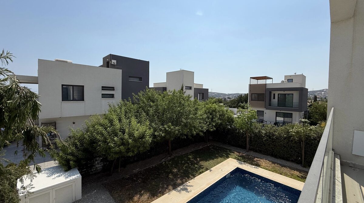 Вилла с 3 спальнями, 145.00м² в pyrgos, Кипр [ID: 0602-248791]