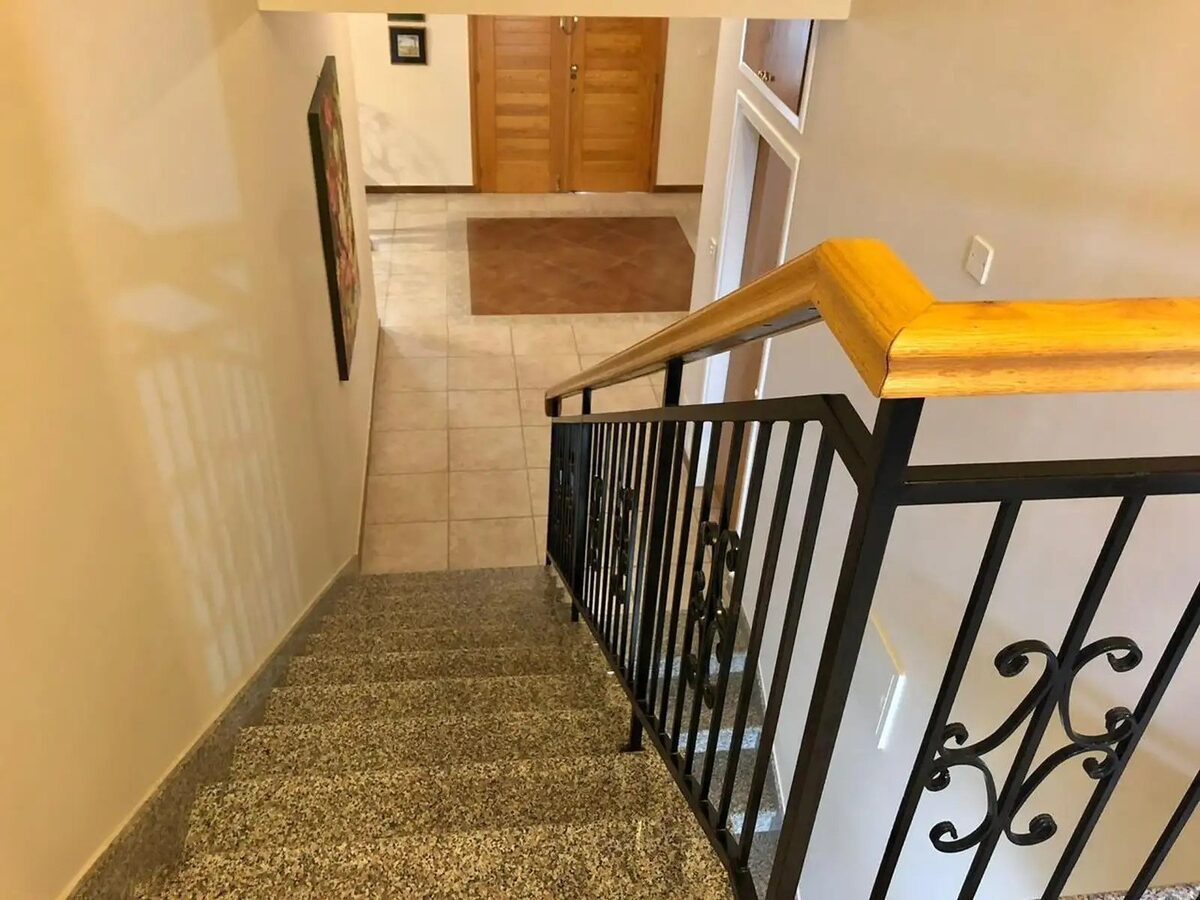 Villa with 4 bedrooms in episkopi, Cyprus [ID: 0602-248924]