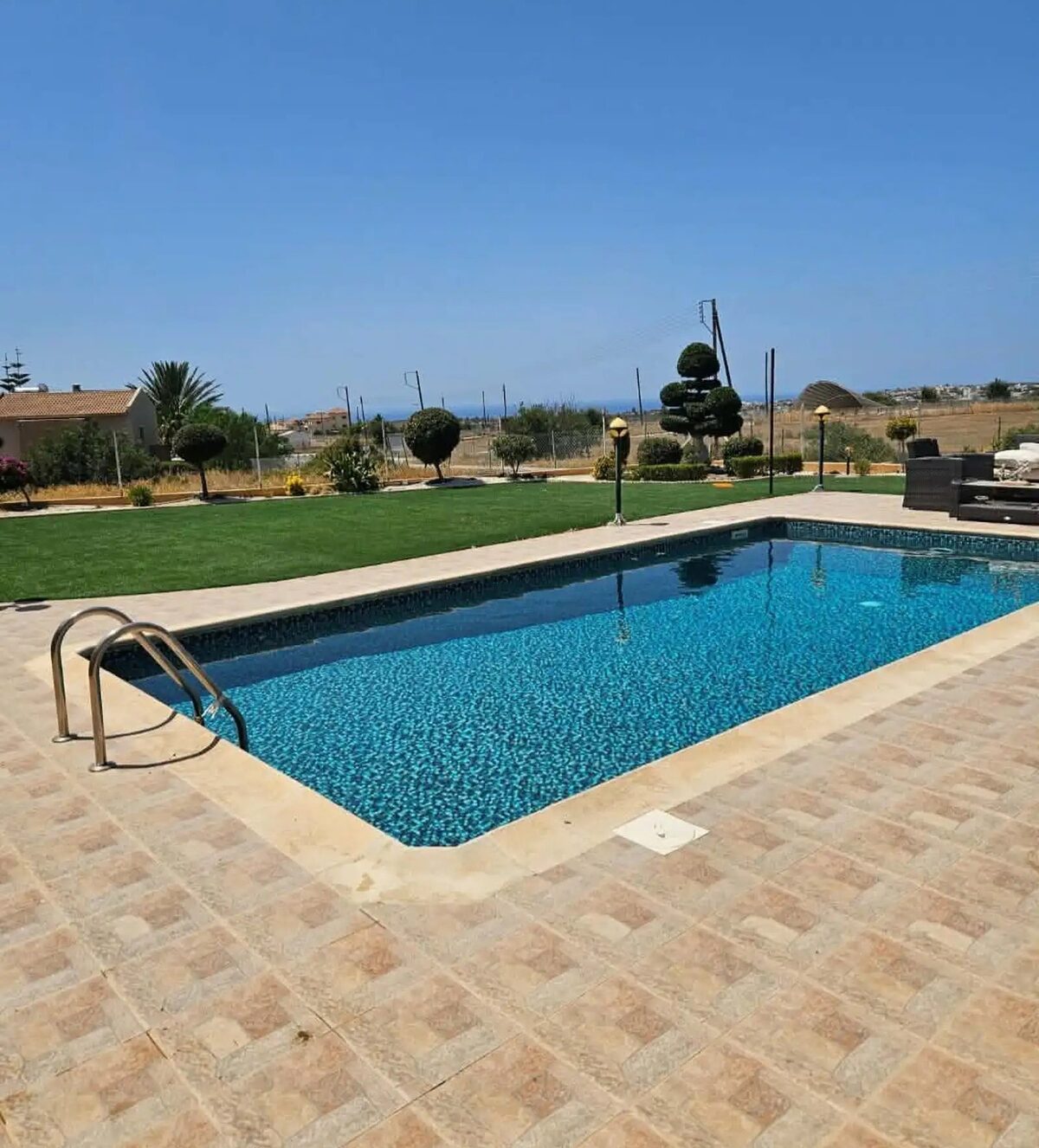 houses with 4 bedrooms in erimi, Cyprus [ID: 0602-248929]