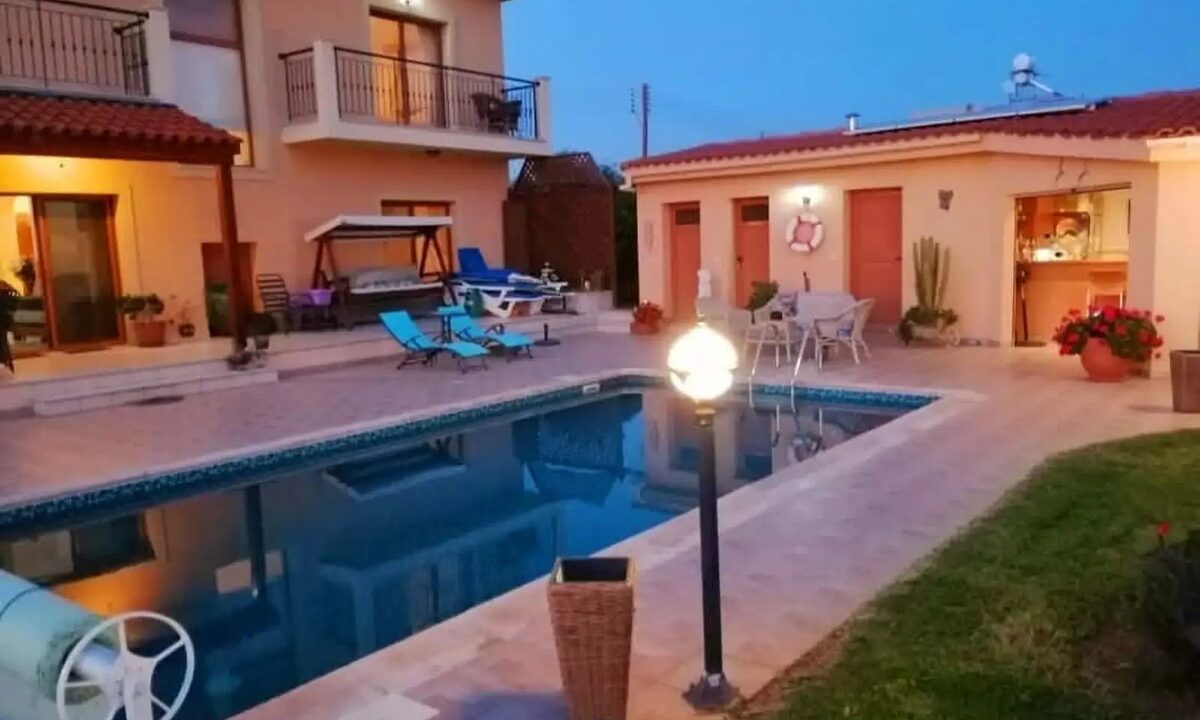 houses with 4 bedrooms in erimi, Cyprus [ID: 0602-248929]