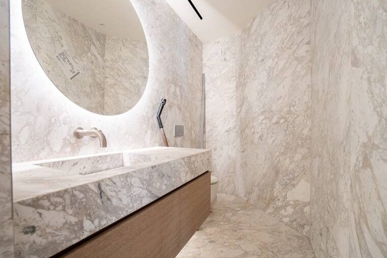 Вилла с 8 спальнями, 571.00м² в mouttagiaka, Кипр [ID: 0602-248962]
