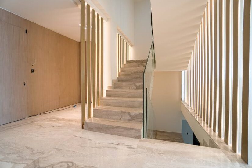 Вилла с 8 спальнями, 571.00м² в mouttagiaka, Кипр [ID: 0602-248962]