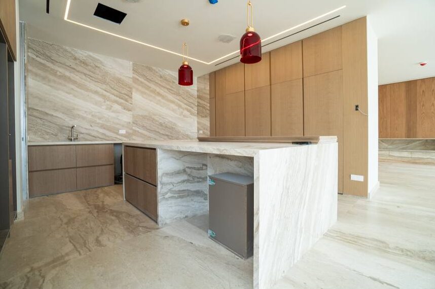 Вилла с 8 спальнями, 571.00м² в mouttagiaka, Кипр [ID: 0602-248962]