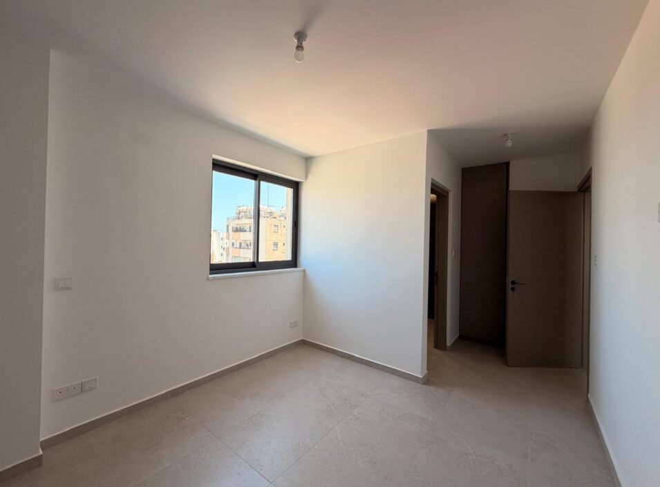 Penthouse with 2 bedrooms, 82.00m² in drosia, Cyprus [ID: 0602-249031]
