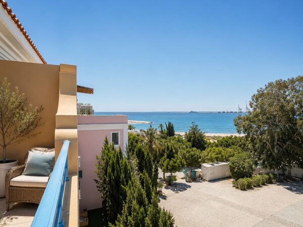 Penthouse in limassol-marina, Cyprus - image 2