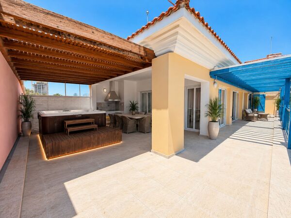 Penthouse in limassol-marina, Cyprus - image 17