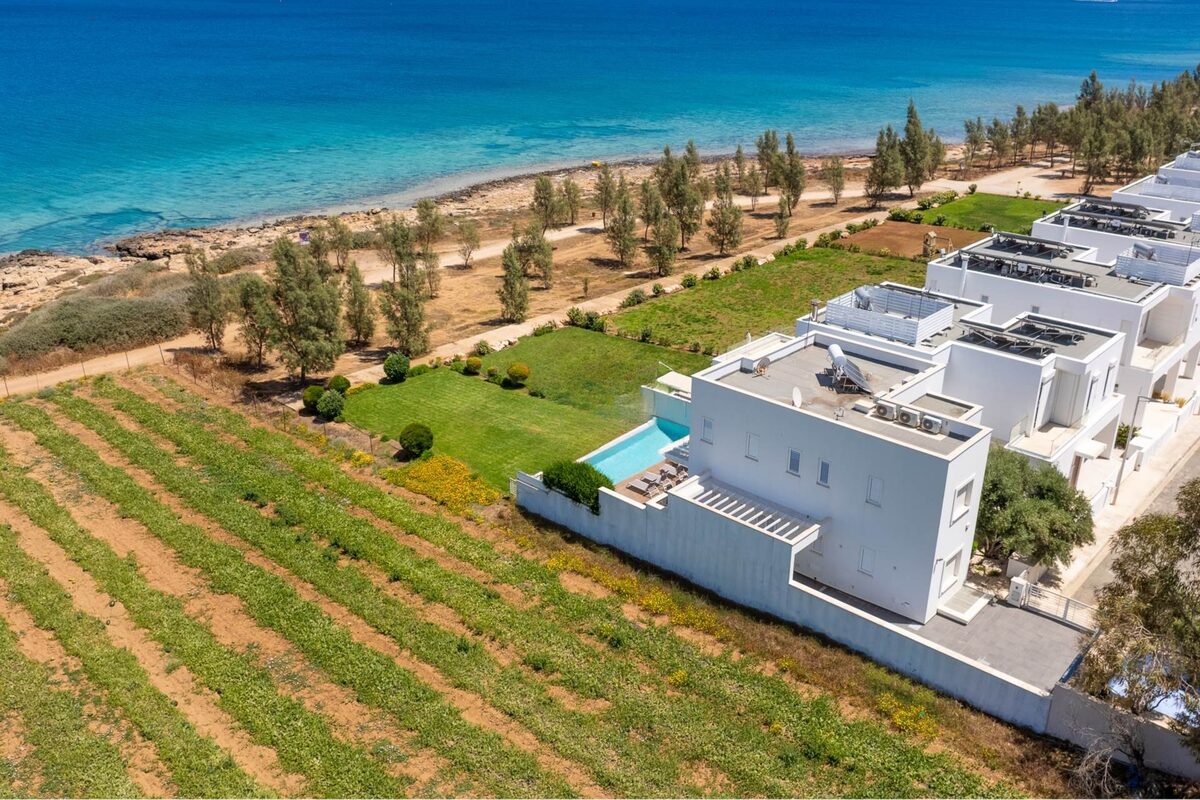 Villa with 4 bedrooms in agia-triada, Cyprus [ID: 0602-249102]