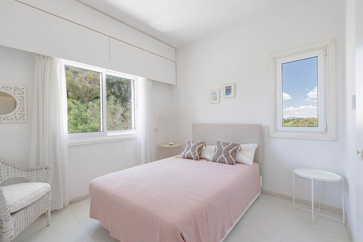 Villa with 4 bedrooms in agia-triada, Cyprus [ID: 0602-249102]