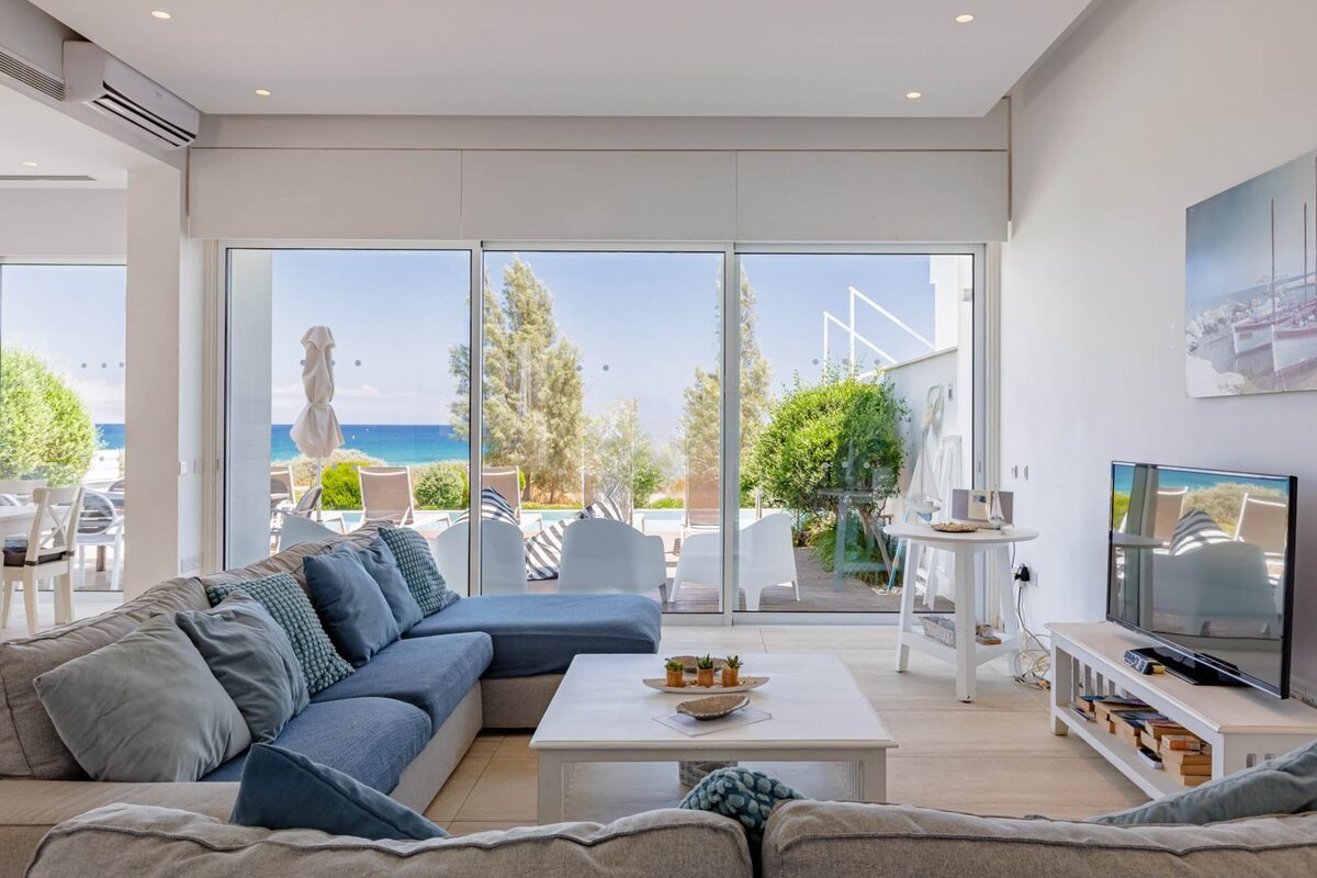 Villa with 4 bedrooms in agia-triada, Cyprus [ID: 0602-249102]