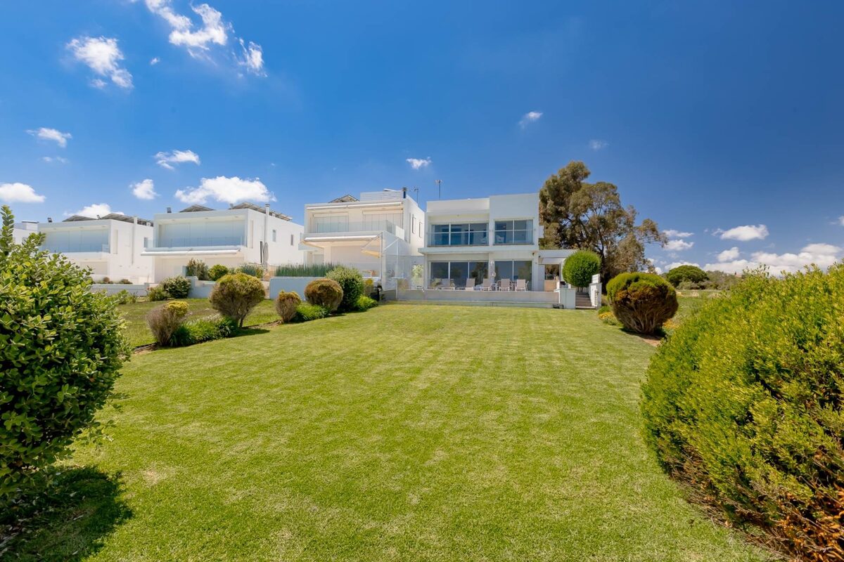 Villa with 4 bedrooms in agia-triada, Cyprus [ID: 0602-249102]