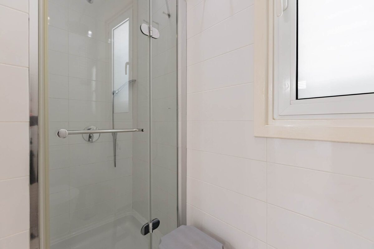Villa with 4 bedrooms in agia-triada, Cyprus [ID: 0602-249102]
