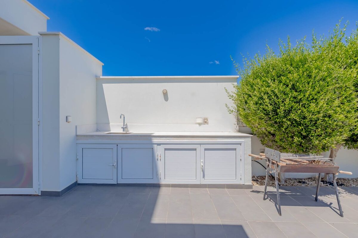 Villa with 4 bedrooms in agia-triada, Cyprus [ID: 0602-249102]