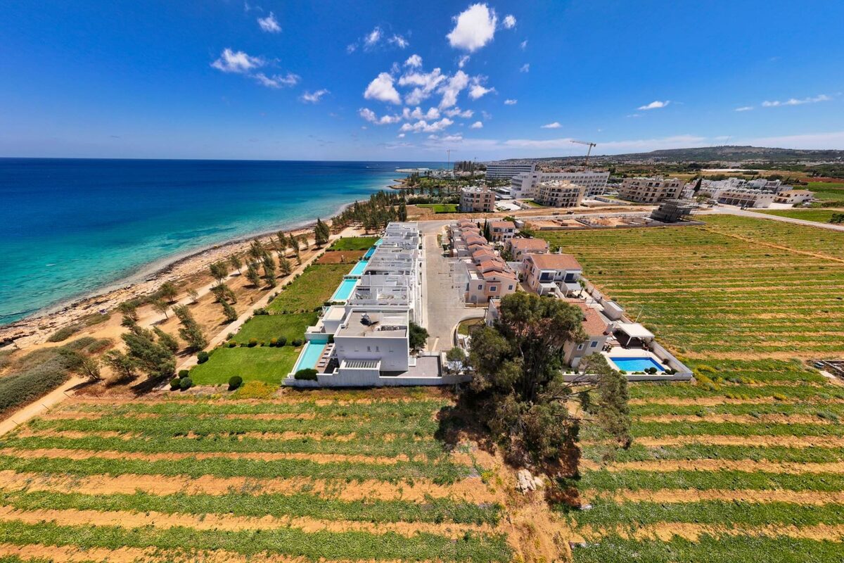 Villa with 4 bedrooms in agia-triada, Cyprus [ID: 0602-249102]