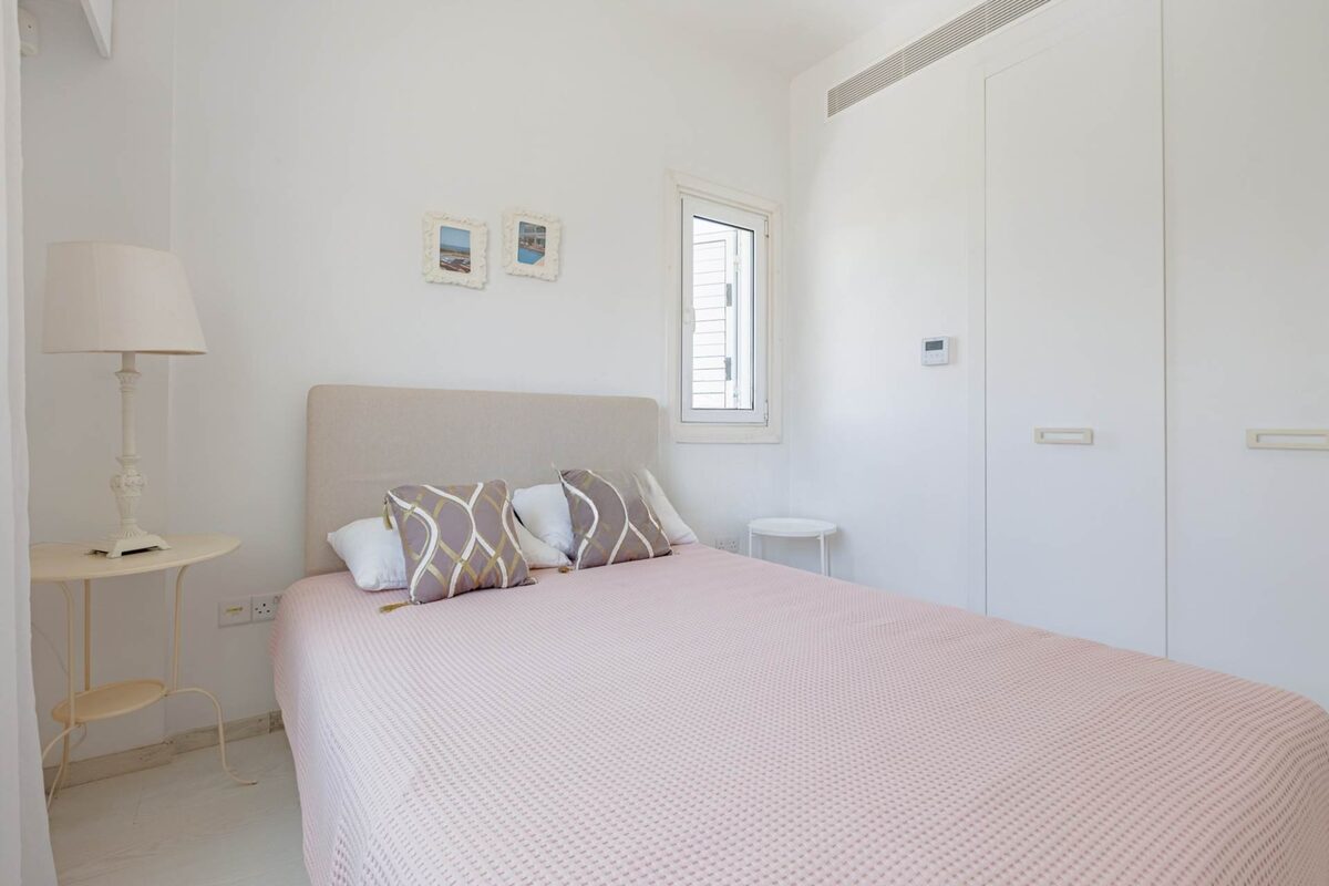 Villa with 4 bedrooms in agia-triada, Cyprus [ID: 0602-249102]