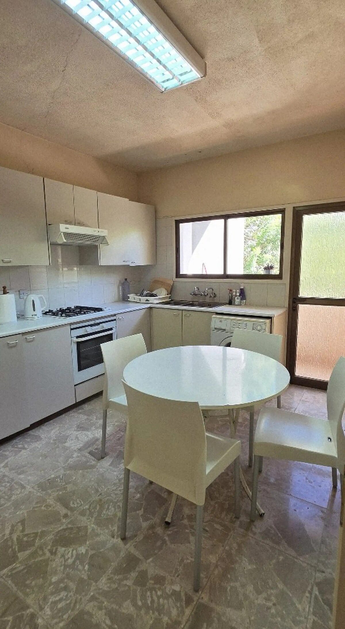 Apartament z 3 sypialniami, 110.00m² w potamos-germasogeias, Cypr [ID: 0602-249129]