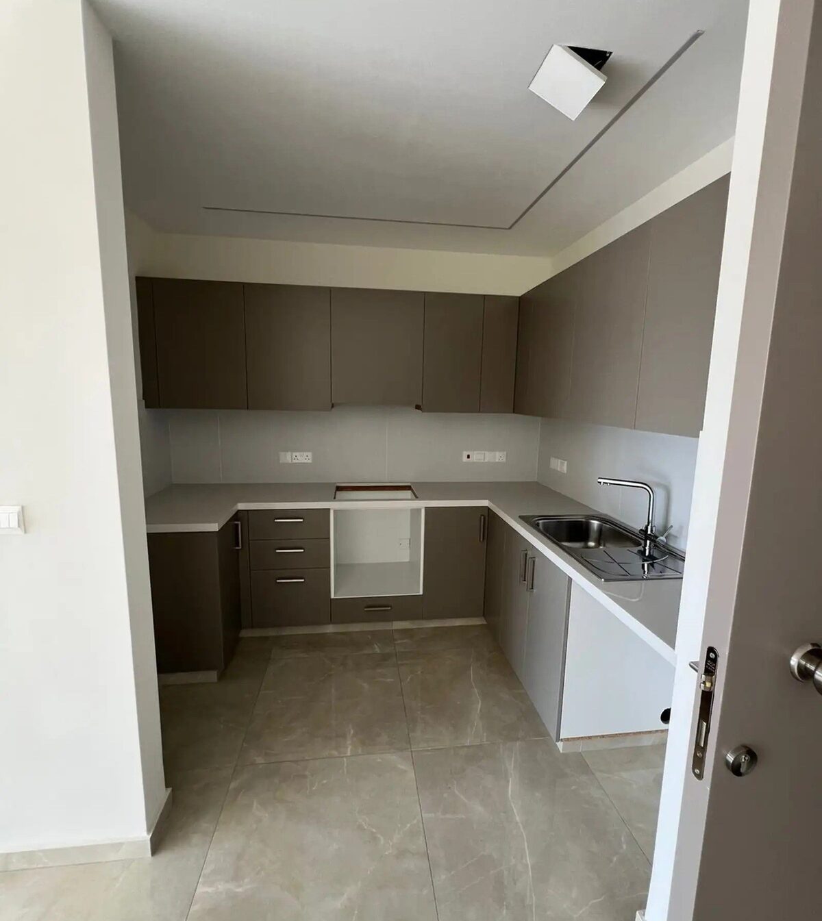 Penthouse z 2 sypialniami, 80.00m² w omonia, Cypr [ID: 0602-249132]