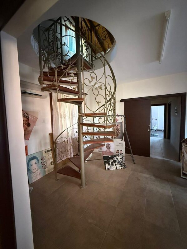 rentable-property w aradippou, Cypr, 256.00m² - obraz 5