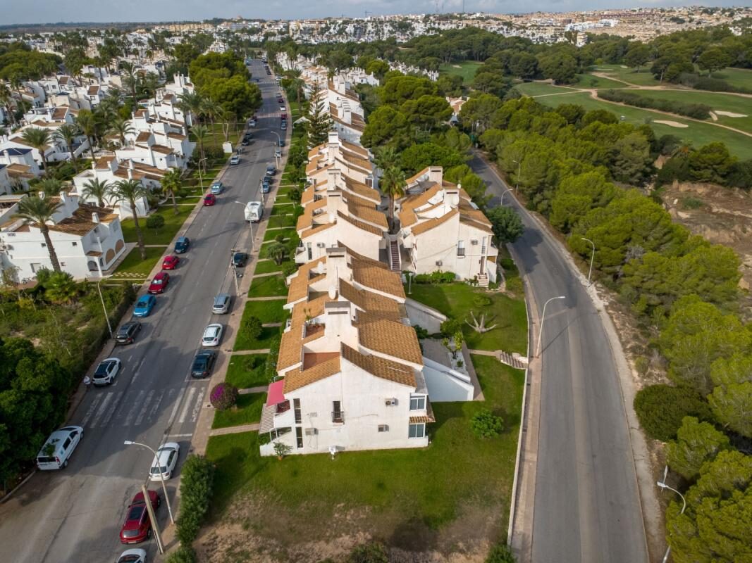 Bungalow z 2 sypialniami, 83m² w orihuela, Hiszpania [ID: 0152-637801]