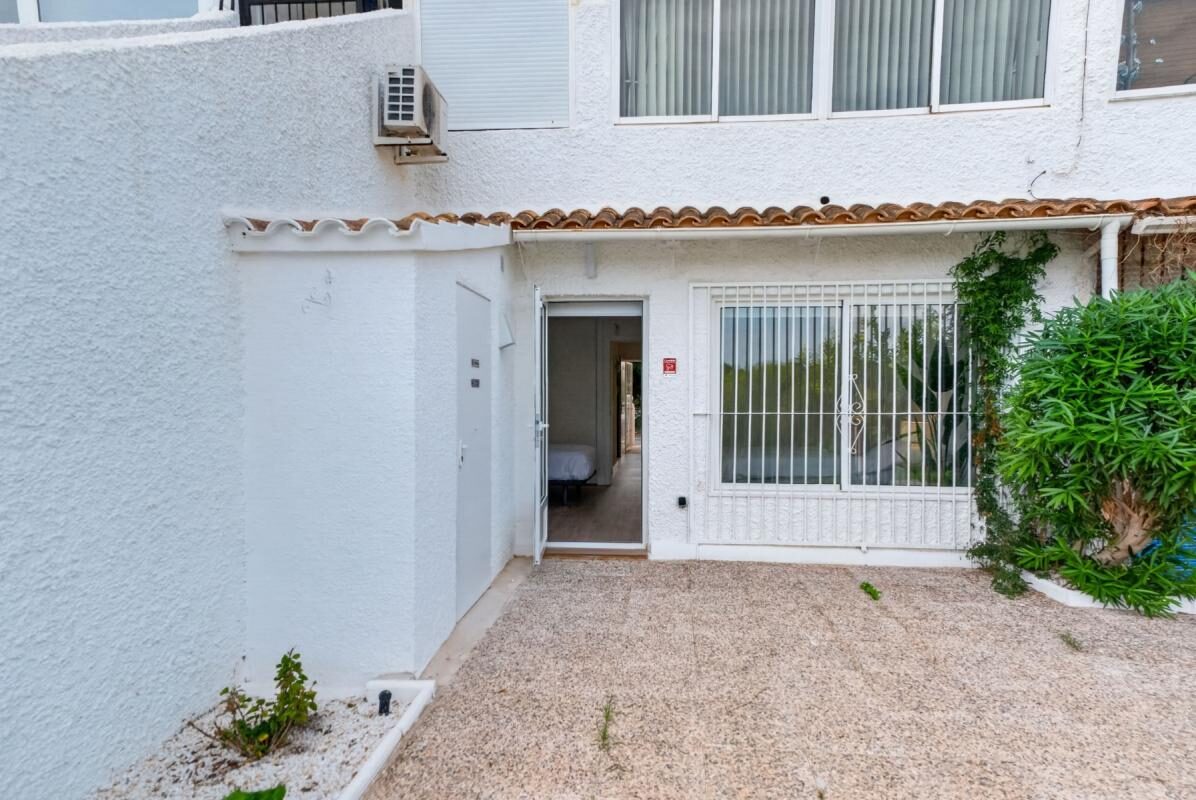 Bungalow z 2 sypialniami, 83m² w orihuela, Hiszpania [ID: 0152-637801]