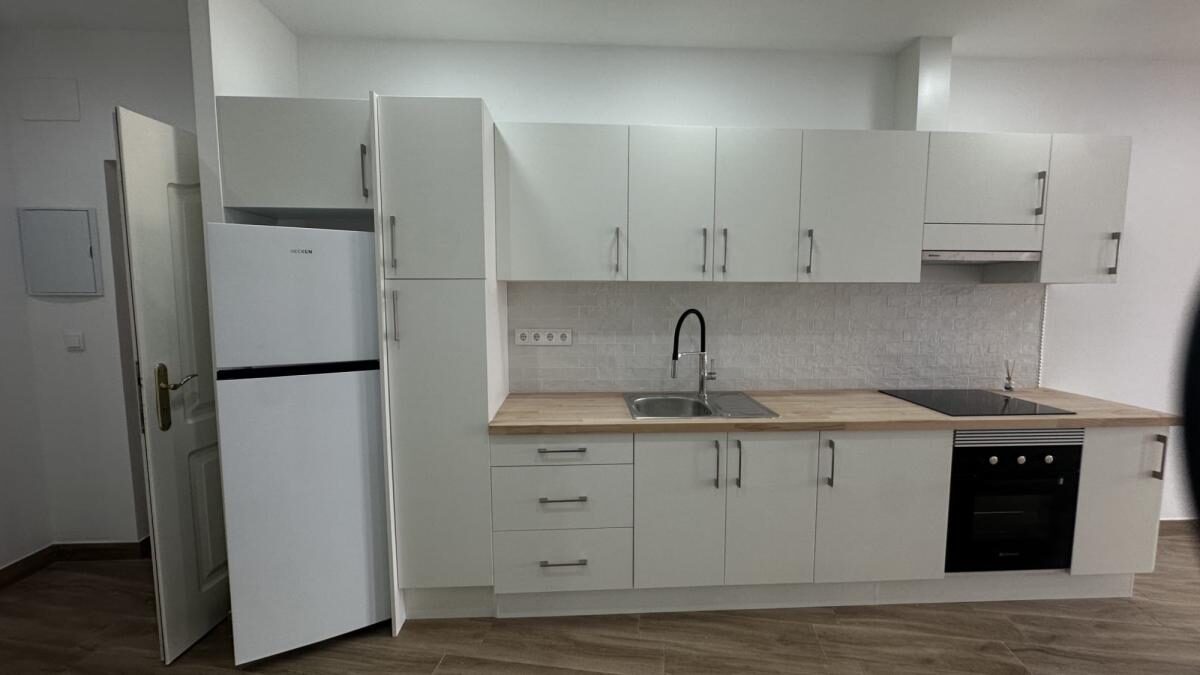 Апартаменти з 1 спальнею, 70м² в Торрев'єха, Іспанія [ID: 0152-637025]
