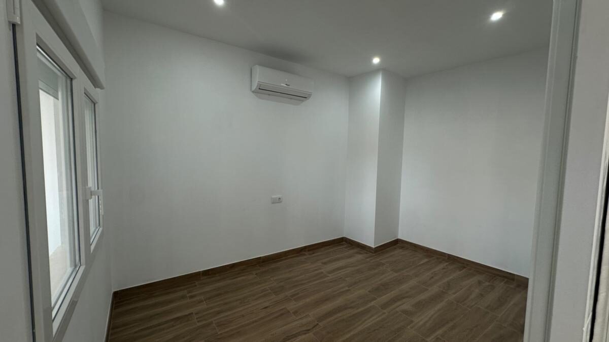 Апартаменти з 1 спальнею, 70м² в Торрев'єха, Іспанія [ID: 0152-637025]