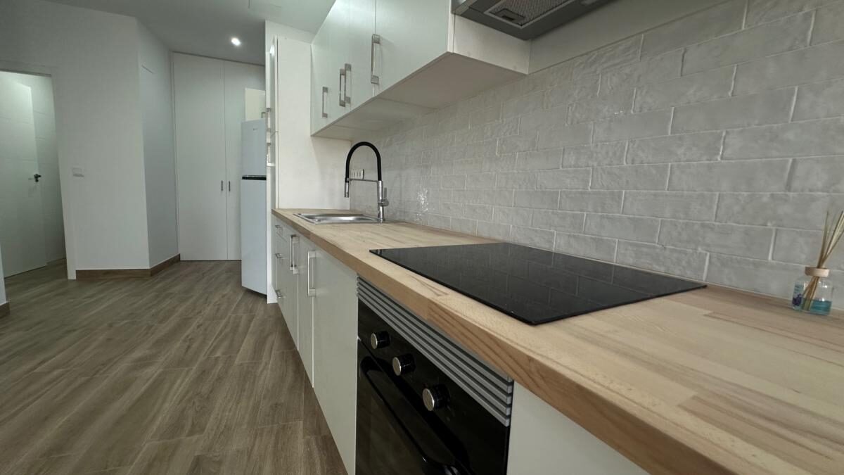 Апартаменти з 1 спальнею, 70м² в Торрев'єха, Іспанія [ID: 0152-637025]
