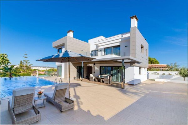 Willa w Torrevieja, Hiszpania, 461m² - obraz 3