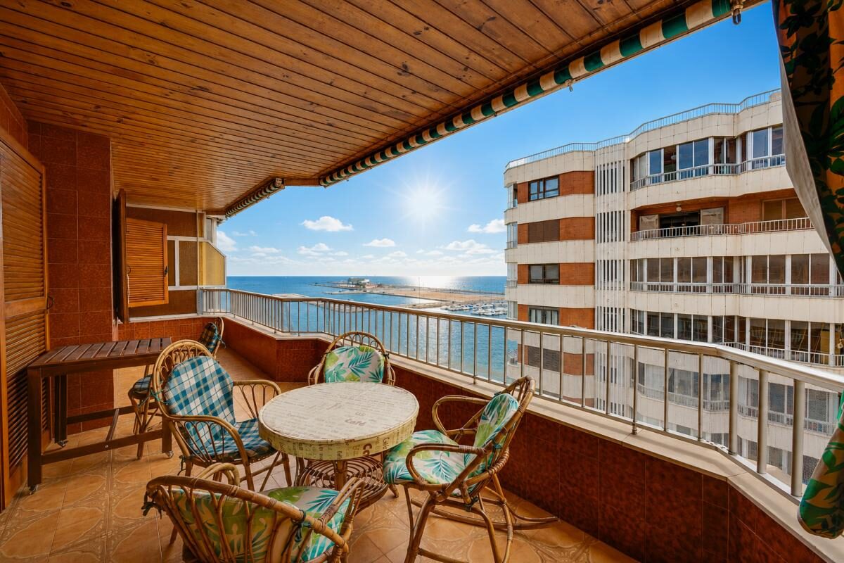 Apartamenty z 3 sypialniami, 100m² w Torrevieja, Hiszpania [ID: 0152-635676]