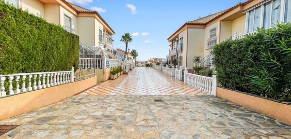 Apartamenty w orihuela, Hiszpania, 75m² - obraz 24