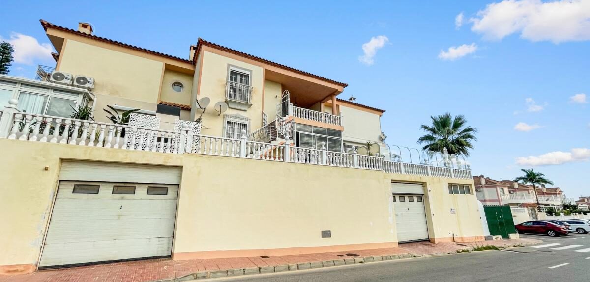 Апартаменти з 2 спальнями, 75м² в Оріуела, Іспанія [ID: 0152-635053]