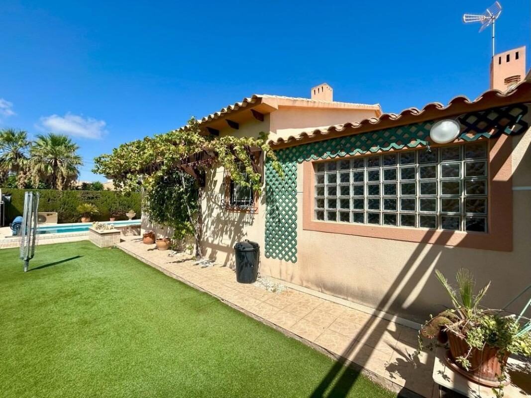 Willa z 3 sypialniami, 141m² w orihuela, Hiszpania [ID: 0152-619010]