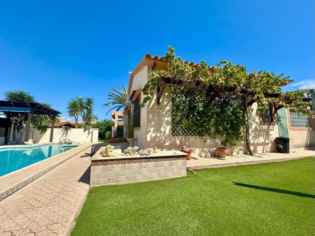 Willa z 3 sypialniami, 141m² w orihuela, Hiszpania [ID: 0152-619010]