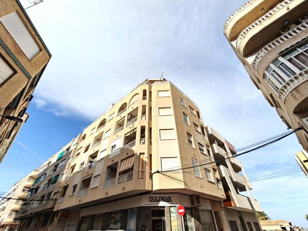 Apartamenty z 2 sypialniami, 74m² w Torrevieja, Hiszpania [ID: 0152-605722]