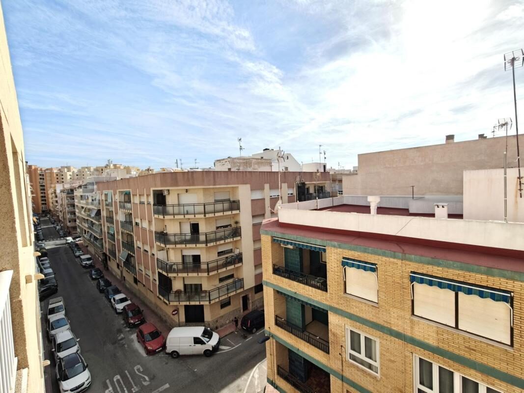 Apartamenty z 2 sypialniami, 74m² w Torrevieja, Hiszpania [ID: 0152-605722]