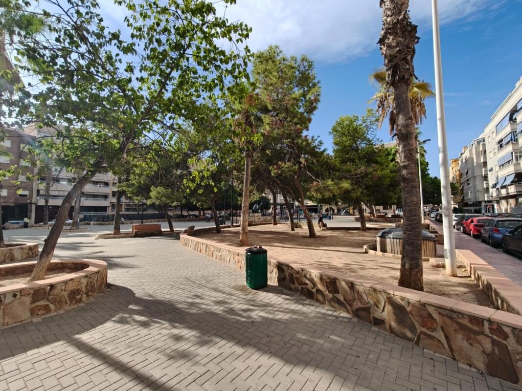 Apartamenty z 2 sypialniami, 74m² w Torrevieja, Hiszpania [ID: 0152-605722]