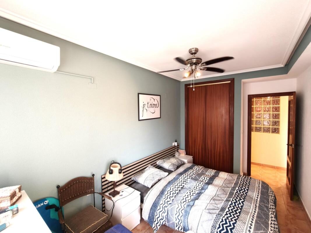 Apartamenty z 2 sypialniami, 74m² w Torrevieja, Hiszpania [ID: 0152-605722]