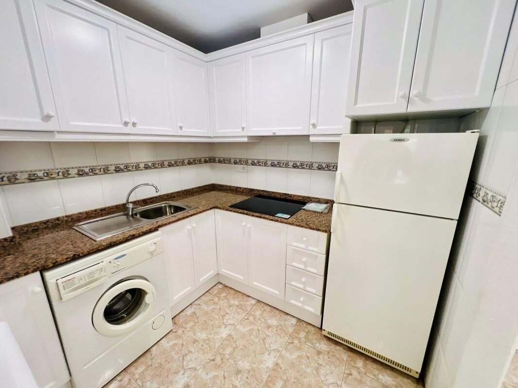 Апартаменти з 2 спальнями, 60м² в Торрев'єха, Іспанія [ID: 0152-596597]