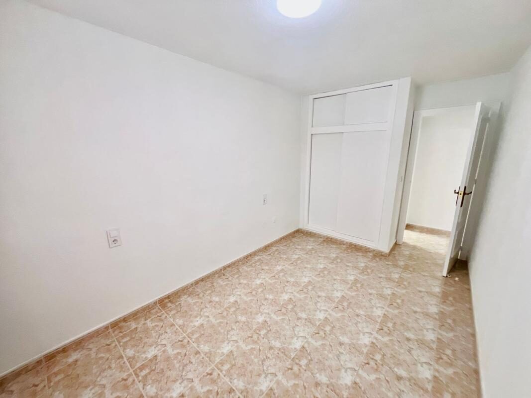 Апартаменти з 2 спальнями, 60м² в Торрев'єха, Іспанія [ID: 0152-596597]