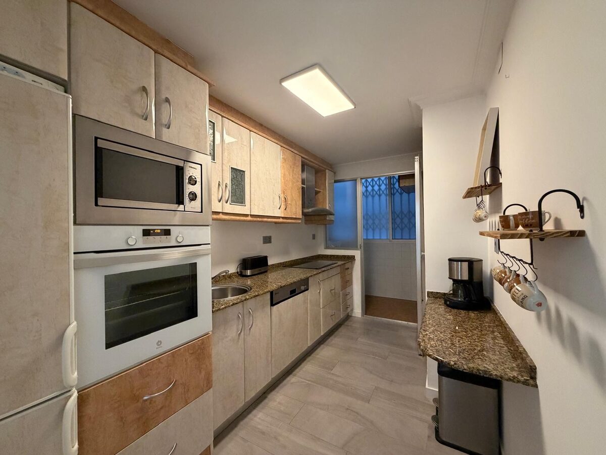 Апартаменти з 3 спальнями, 100м² в Торрев'єха, Іспанія [ID: 0150-LS-0710]