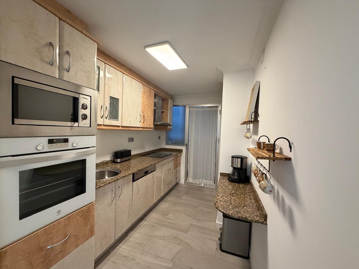 Апартаменти з 3 спальнями, 100м² в Торрев'єха, Іспанія [ID: 0150-LS-0710]