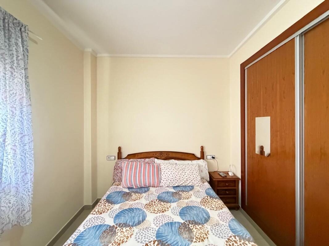 Бунгало з 2 спальнями, 75м² в Рохалес, Іспанія [ID: 0152-639306]